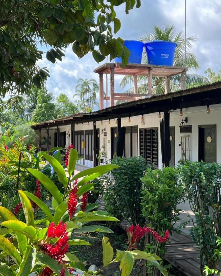 Hotel Madreselva Leticia Ngoại thất bức ảnh